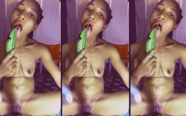 Ebony Slut Shanta Doing Her Yellow Banana